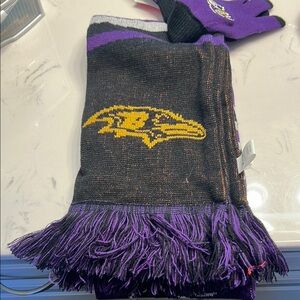 Baltimore Ravens Scarf and Gloves Set - Black and Purple
